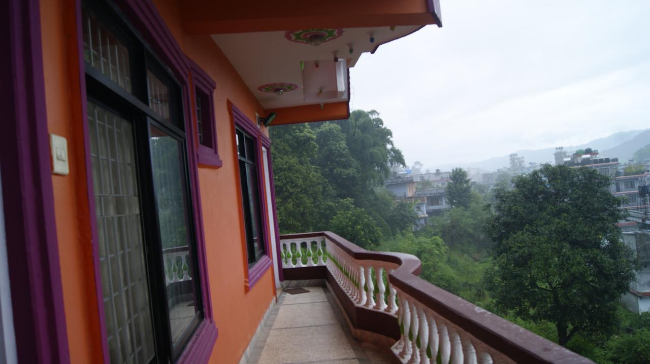 Hotel Santana Pokhara Exterior photo