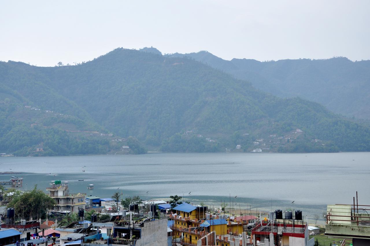 Hotel Santana Pokhara Exterior photo