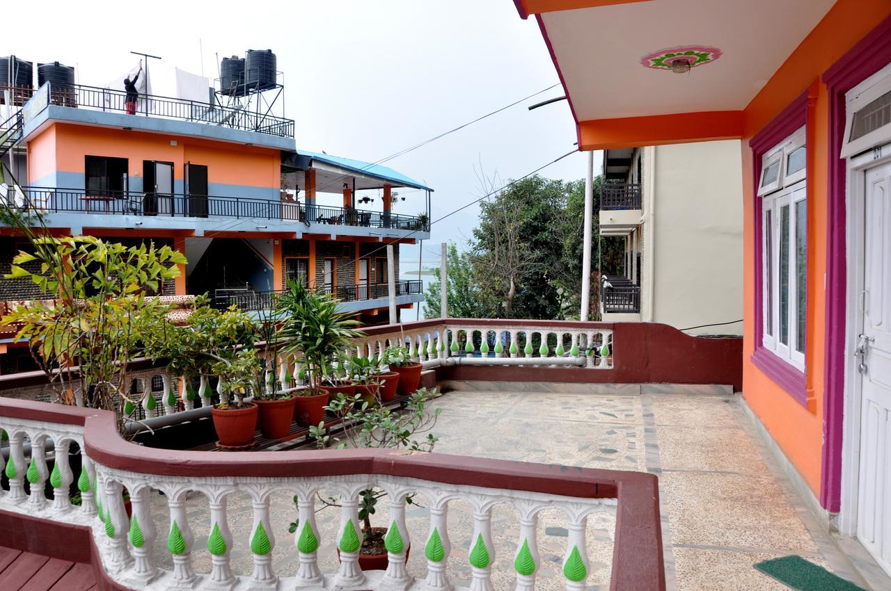 Hotel Santana Pokhara Exterior photo