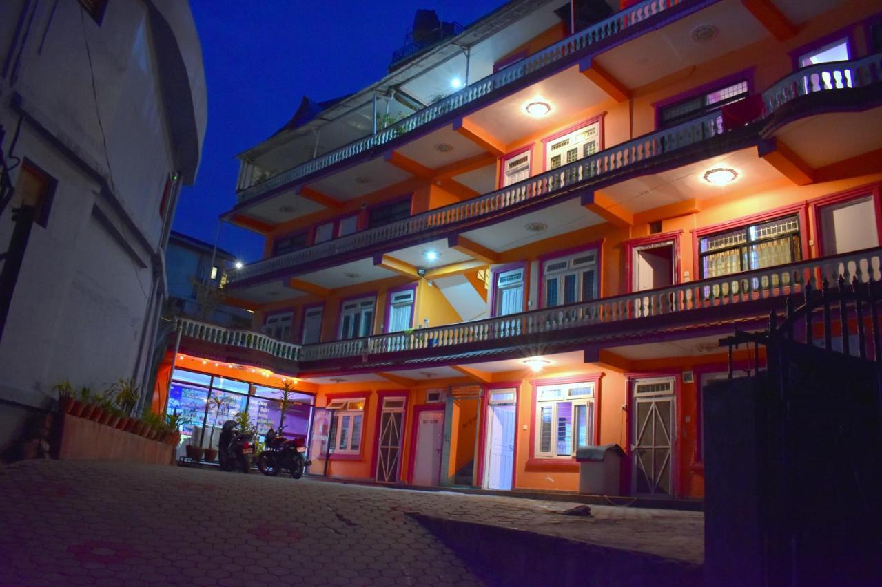 Hotel Santana Pokhara Exterior photo